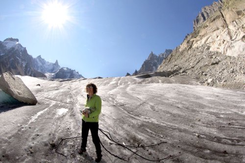 "Il était une fois l’escalade" : l’alpiniste Catherine Destivelle signe une BD prête à "donner le vertige" aux lecteurs