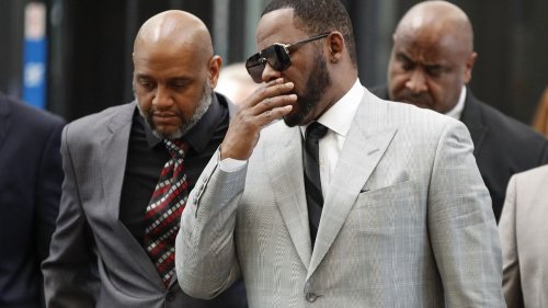 Le chanteur américain R. Kelly condamné à 30 ans de prison pour crimes sexuels