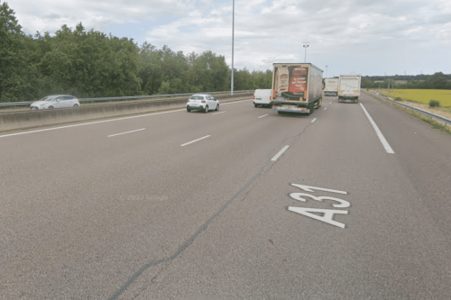 "De nombreux moyens sont engagés" : carambolage sur l'A31, deux poids lourds et cinq véhicules légers impliqués