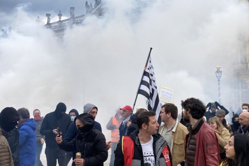 Réforme des retraites: à Nancy, la manifestation se termine en affrontements avec la police