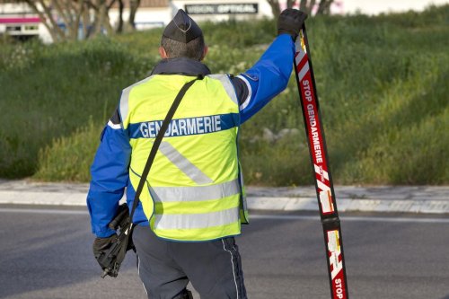Course poursuite entre un chauffard fuyard et les gendarmes entre la Corrèze et le Cantal