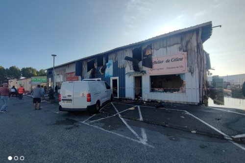 Des commerces ravagés par un incendie à Saint-Péray en Ardèche