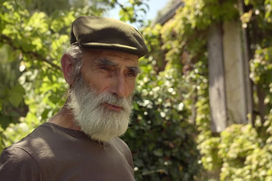 « Je suis paysan, pas exploitant agricole », Jean-Pierre Lambert incarcéré pour avoir brûlé sa ferme alors qu’il croulait sous les dettes