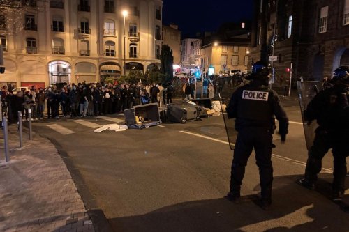 Retraites : tensions et interpellations en marge d’une manifestation à Clermont-Ferrand