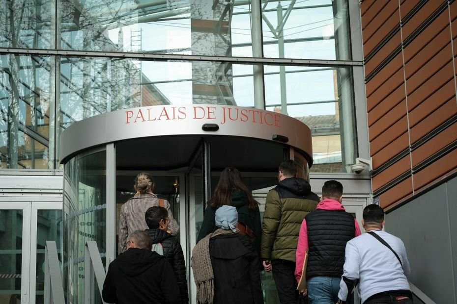 Ils voulaient squatter la maison d'un particulier, 8 militants de l'ultragauche interpellés et jugés en comparution immédiate