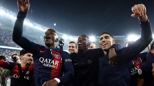 Football : le PSG et quatre de ses joueurs convoqués en commission de discipline après les chants homophobes et les insultes lors du Classique