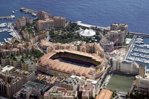 EN IMAGES. Concert des Eagles, meeting de natation ou d'athlétisme, football bien sûr : le stade Louis II à Monaco fête ses 40 ans
