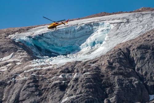 Effondrement d'un glacier dans les Alpes italiennes : une catastrophe similaire pourrait-elle se produire côté français ?