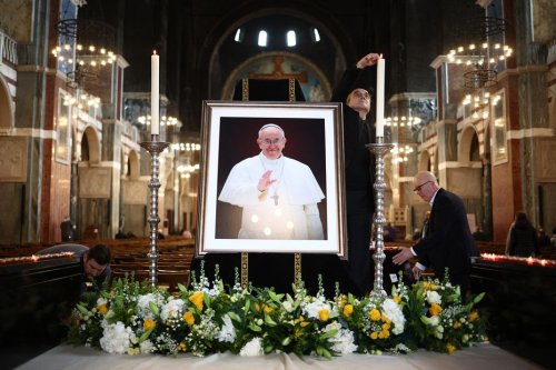 Mort du pape François. "Il a exprimé beaucoup de proximité avec Lourdes", la cité mariale rend homme au souverain pontife