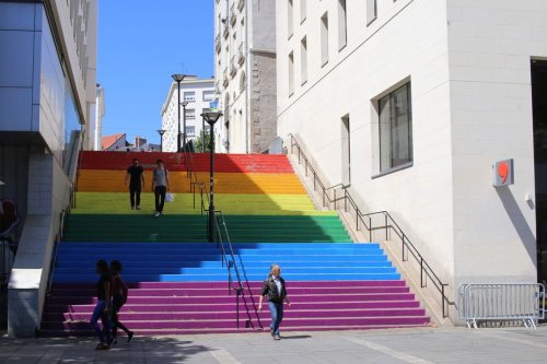 Homophobie : passage piéton arc en ciel taggué à Laval , marches de la Fierté régulièrement souillées à Nantes, les symboles de la cause LGBTQI+ ont la vie dure