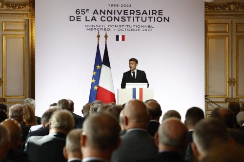 65e anniversaire de la Constitution : Emmanuel Macron réaffirme l’ouverture d’une voie vers « l’autonomie » pour la Corse