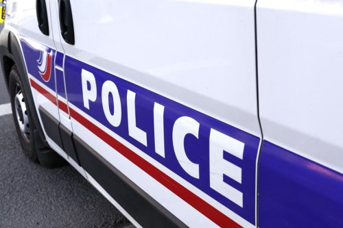 Des coups de feu tirés sur un bar en Isère, sept impacts de balles relevés sur la vitrine