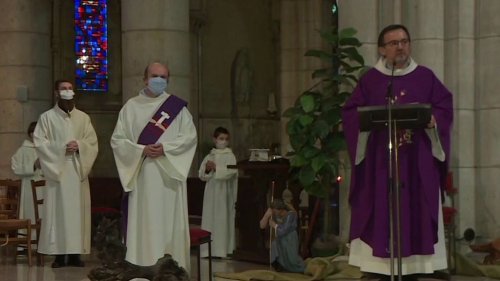 Église : le recteur de la cathédrale d'Orléans démissionne par amour