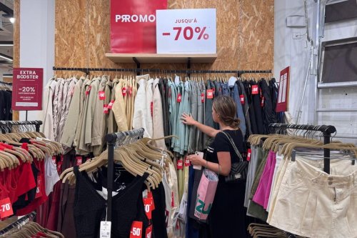 L'enseigne de prêt-à-porter Jennyfer en liquidation : "on s'est effondrées, c'est une famille que l'on perd"