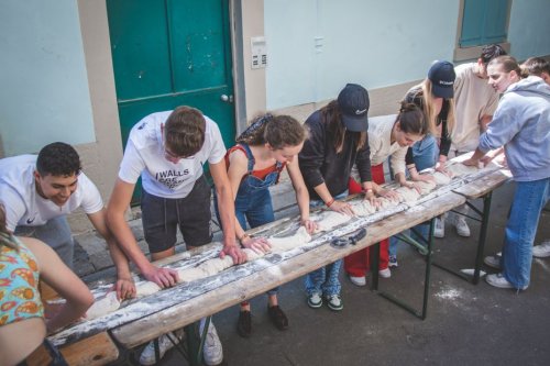 Strasbourg : des étudiants vont tenter de battre le record du monde de la plus longue tarte flambée