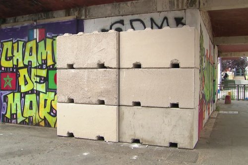 Trafic de drogue : "on les aura à l'usure", quand la mairie de Perpignan fait murer un ancien hammam devenu le repère des dealers