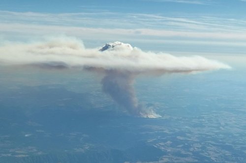 Incendies en Aveyron : 300 hectares détruits et des habitations évacuées à Mostuejouls