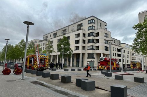 VIDEO. Incendie en cours en plein cœur de Caen, un immeuble évacué