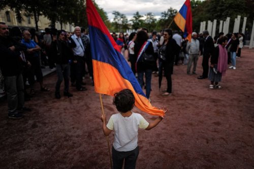 "L’Histoire ne nous aura rien épargnés", la communauté arménienne s'alarme du conflit au Haut-Karabagh