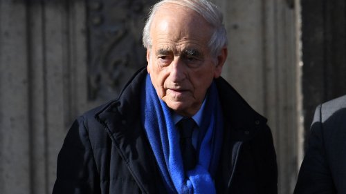 Le journaliste politique Jean-Pierre Elkabbach est mort à l'âge de 86 ans