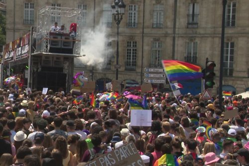 Agressions homophobes à Bordeaux : deux associations portent plainte après la marche des Fiertés