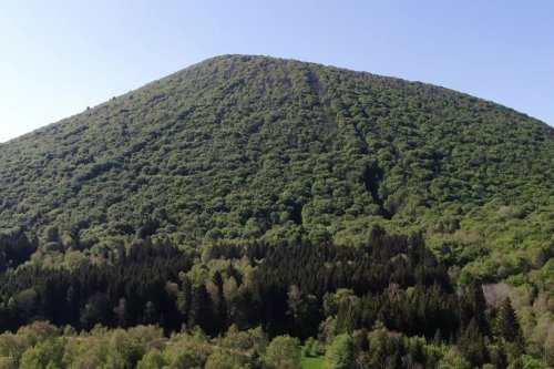 VIDEO. Randonnée : à la découverte du puy de Côme