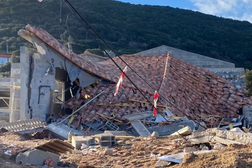 Trois maisons détruites par des attentats à Villanova