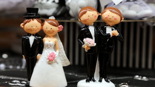 "On n'est plus obligé de se marier à 20 ans" : la moyenne d'âge des mariés frôle les 40 ans en 2022