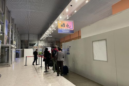 Dispositif 100% contrôle : refoulée à l'aéroport avec ses enfants, elle témoigne