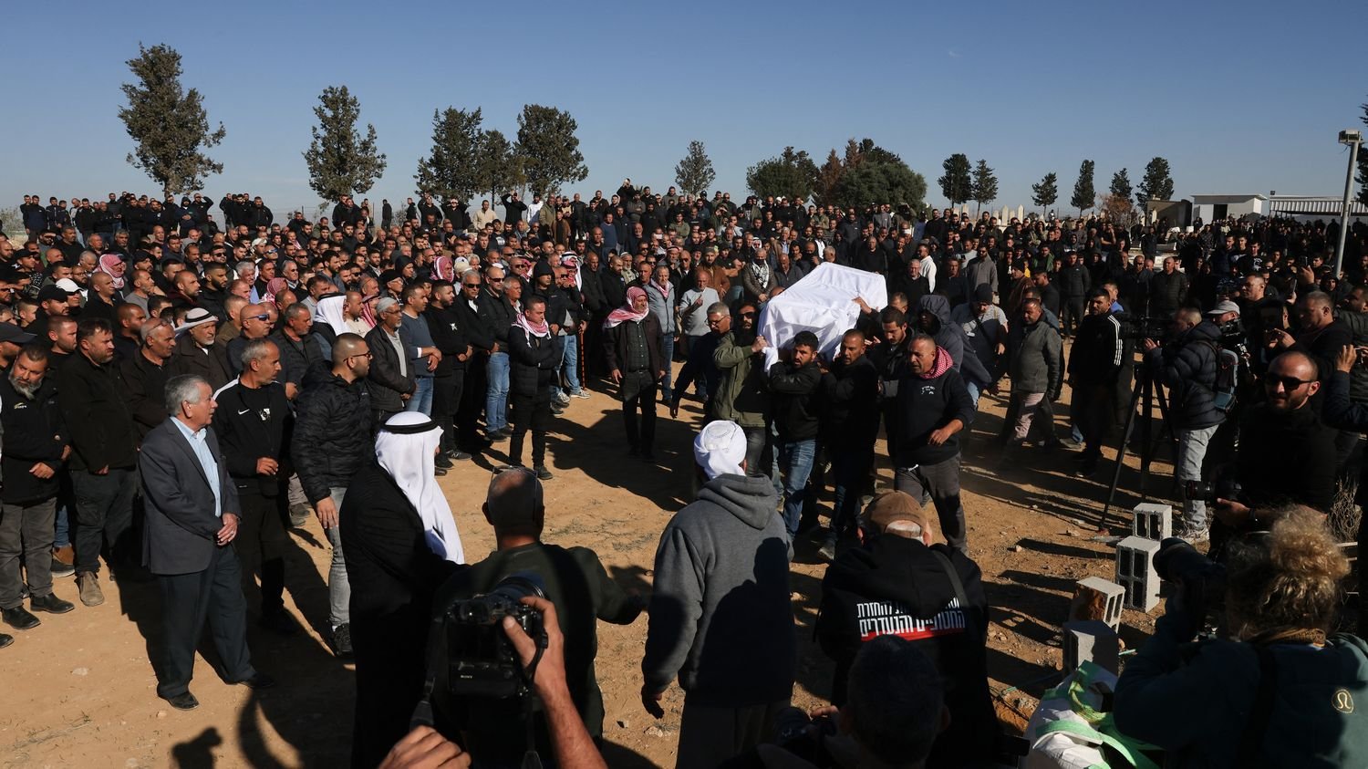Guerre dans la bande de Gaza : le corps d'un otage israélien identifié, deux jours après celui de son père, annonce l'armée