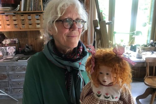PORTRAIT. Verneuil-sur-Indre : rencontre avec Malou Ancelin, des poupées Corolle à la sculpture et à la peinture