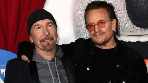 Vidéo Regardez Bono et The Edge de U2 en concert acoustique dans les bureaux de la radio publique américaine NPR