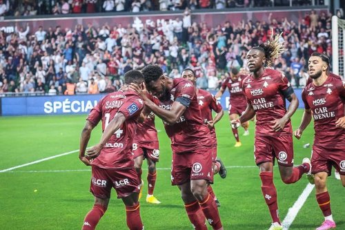 Le FC Metz s'impose face à Bastia et se rapproche de la Ligue 1, l'élite du football français
