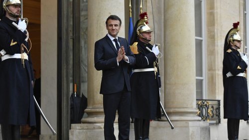 "Economie de guerre" : Emmanuel Macron va demander aux industriels une "prise de risque accrue" lors d'un mini-sommet sur l’armement à l’Élysée
