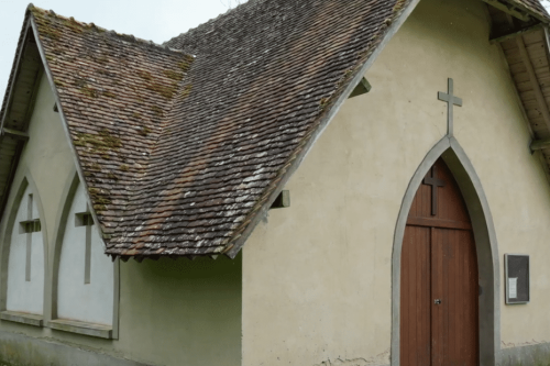 VIDEO. "Sur les 16 enfants, 12 sont décédés ainsi que le prêtre qui les accompagnait" : le drame de la chapelle d'Argent-sur-Sauldre