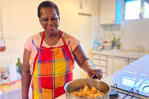 À Saint-Joseph, la pâtissière Julie Querbel a fait du gâteau "malélivé", sa spécialité