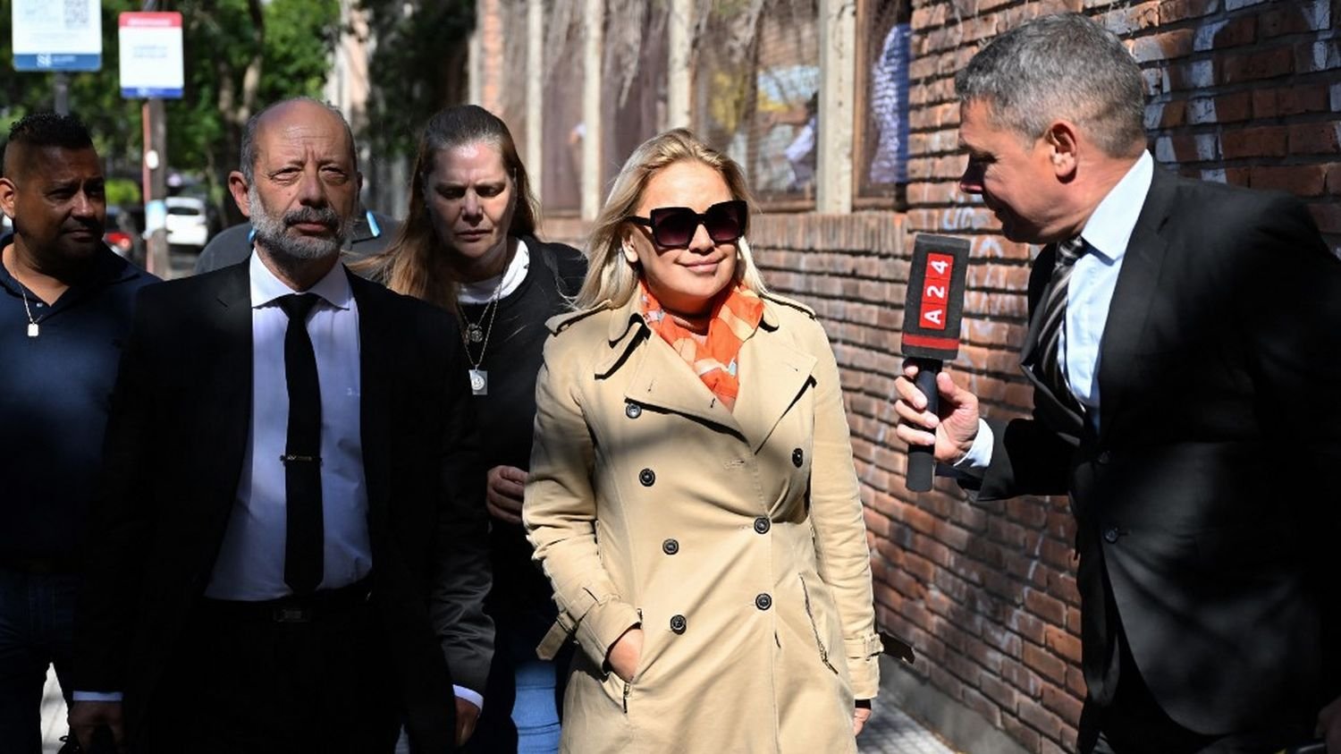 Football : Maradona était comme "séquestré" par son entourage, accuse son ex-compagne lors du procès sur la mort de l'icône argentine