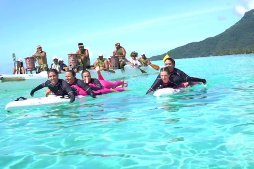 Traversée du Pacifique en paddle : les six basco-landaises sont arrivées à Moorea