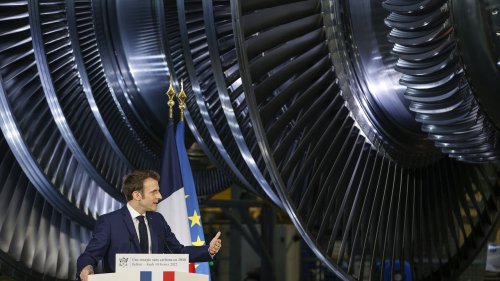 Nucléaire : Emmanuel Macron peaufine son image de "refondateur" de la filière française