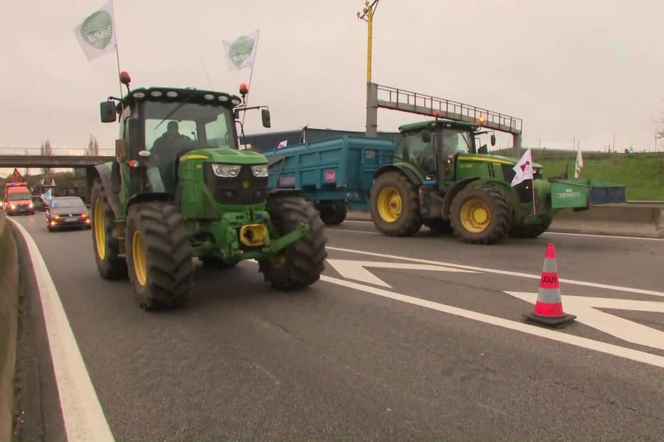 Les tracteurs vont bloquer le sud de Lyon ce lundi : le point sur les actions prévues par la Coordination rurale qui maintient son appel à manifester