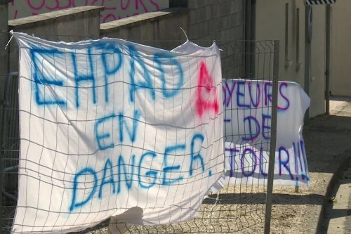 "Il y a des résidents qui pleurent !" La fermeture de l'EHPAD du village suscite la colère en Gironde