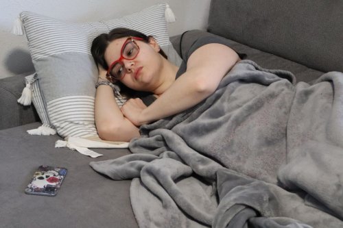 "Je n'ai pas assez de force pour me brosser les dents", ils souffrent de fatigue chronique, cette maladie négligée par les médecins
