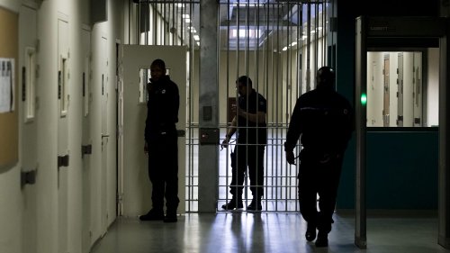 Prisons : 76 258 personnes étaient détenues en France au 1er février, un nouveau record