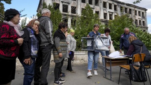 #UKRAINE C'est le dernier jour des référendums d'annexion organisés par la Russie. Tenus depuis vendredi da...