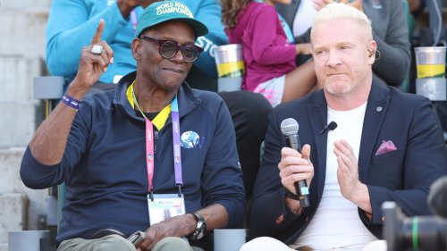 Vidéo Athlétisme : "Je suis très heureux que Paris accueille les Jeux des droits de l’Homme et des peuples du monde entier", se réjouit la légende Bob Beamon