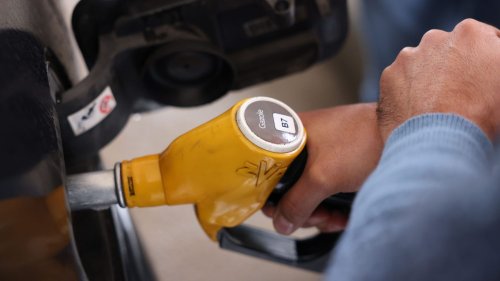 Carburants : visualisez en un graphique l'envolée des prix à la pompe depuis début janvier