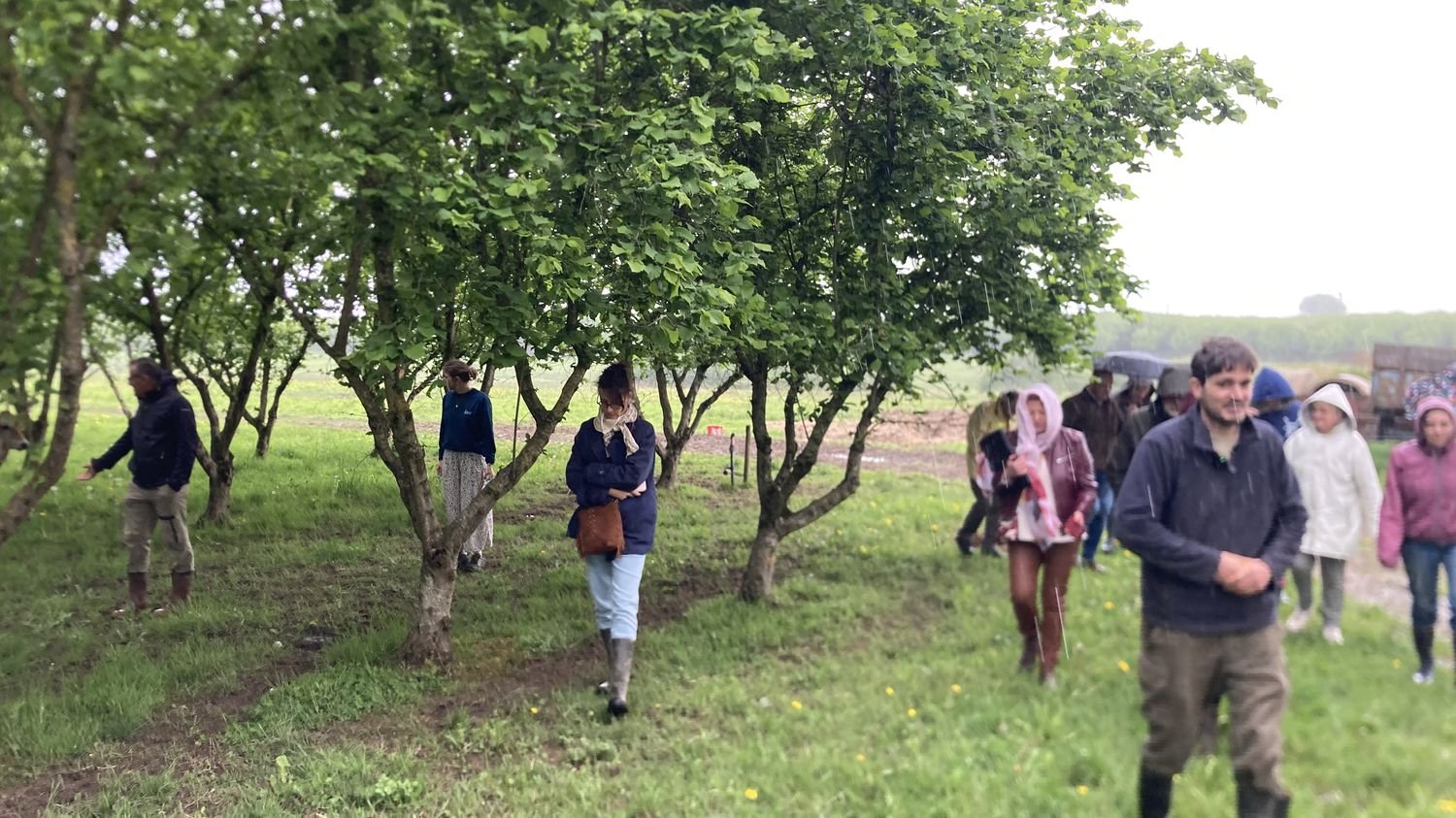 « À nous de les aider » : quand une entreprise solidaire rachète des fermes pour permettre aux jeunes agriculteurs de s’installer