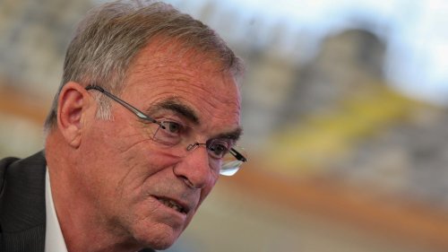 Cyclisme : "Ils pourraient fermer leur gueule"... La colère de Bernard Hinault face aux suspicions de dopage visant Tadej Pogacar en France