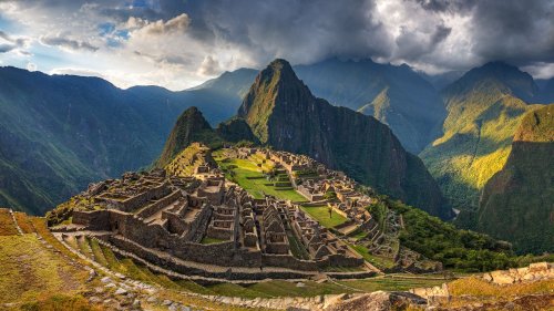 Machu Picchu : touristes et commerçants manifestent contre la suspension des entrées à la citadelle inca