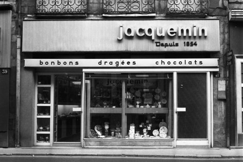 VIDEO. Les dragées de la confiserie Jacquemin faisaient la réputation de Besançon. Retour sur cette saga sucrée